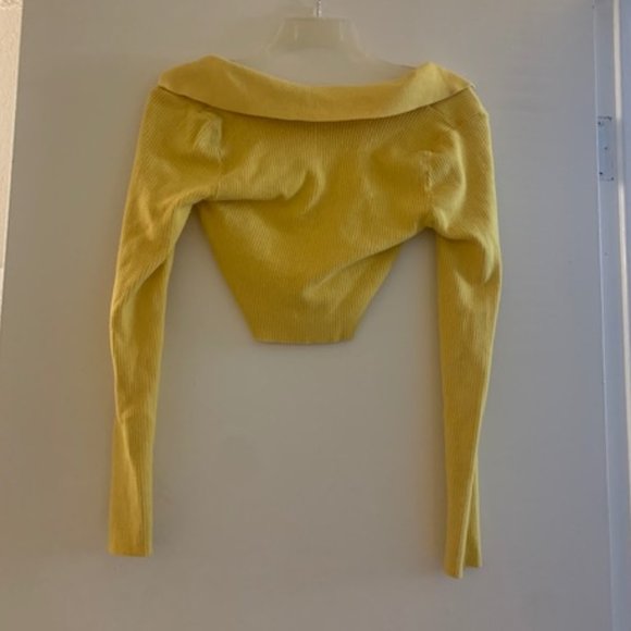 Cider Yellow Knit Long-Sleeve Button-Up Crop Top - Picture 5 of 8